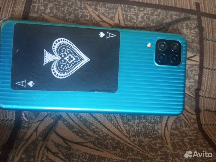 Телефон samsung galaxy м12