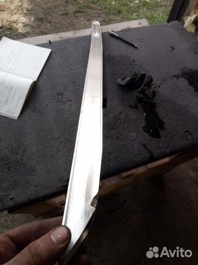 Усилитель двери левой передней Audi A4 (B7) 2005