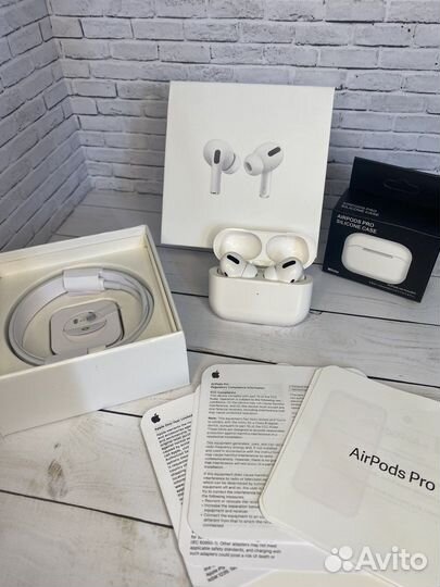 Airpods Pro + чехол