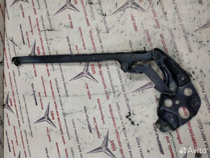 Петля капота w210 Mercedes