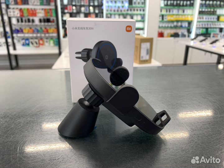 Автодержатель с беспроводной зарядкой 30Вт