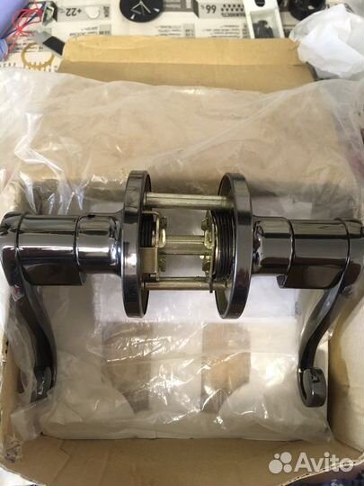 Дверная ручка межкомнатная с фиксатором