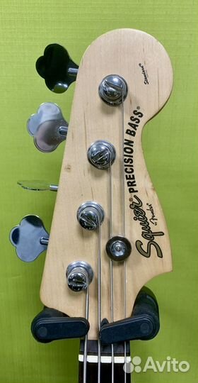 Бас-гитара Fender Squier Standard Precision Bass