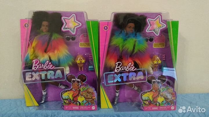 Коллекционная кукла Barbie Еxtra в радужном пальто