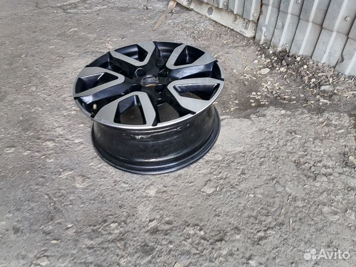 Диск литой R15 LADA Granta Cross