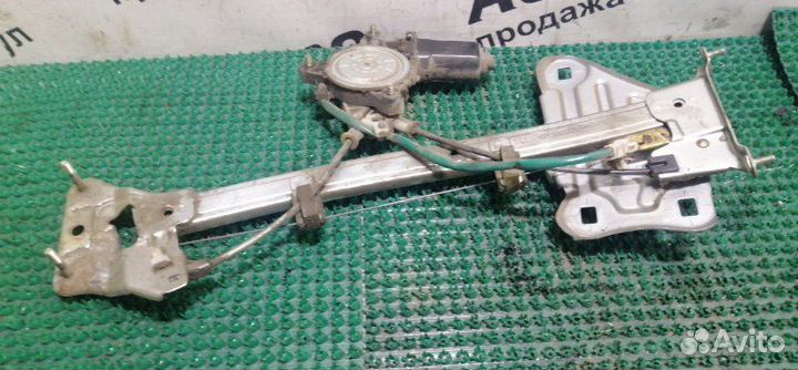 Стеклоподъемник двери задний правый Toyota Vista