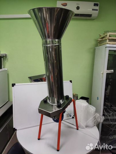 Измельчитель фруктов и овощей 1.1 кВт Hobbi Juice