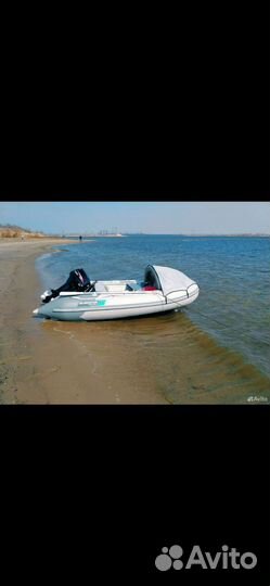 Лодка с мотором