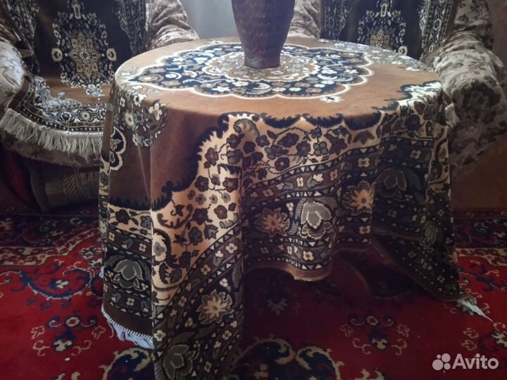 Велюровый комплект скатерть +дивандеки
