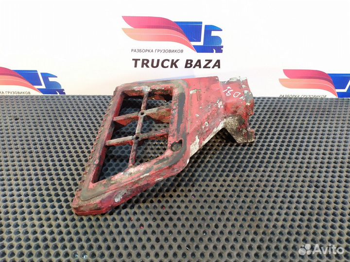 Кронштейн подножки левый Daf XF105