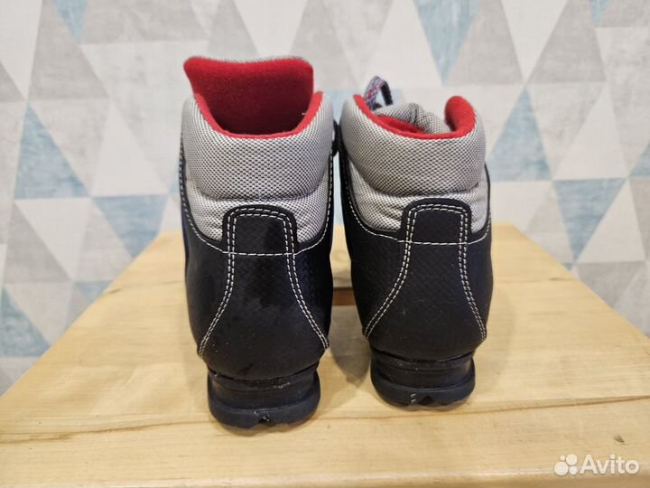 Лыжные ботинки б/у, р. 34. Nordic Norm 75, торг