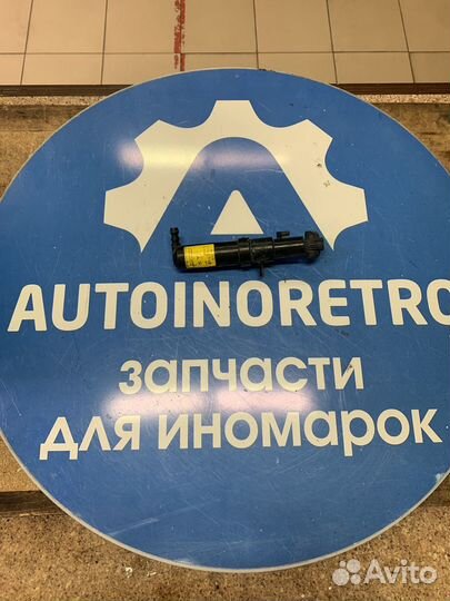 Форсунка омывателя фар правая Mercedes A2218600247