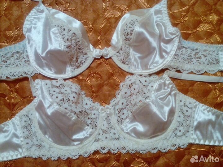 Бюстгалтеры новые