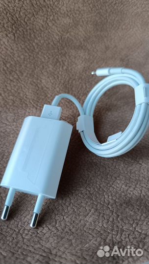 Зарядка на iPhone,блок 5w