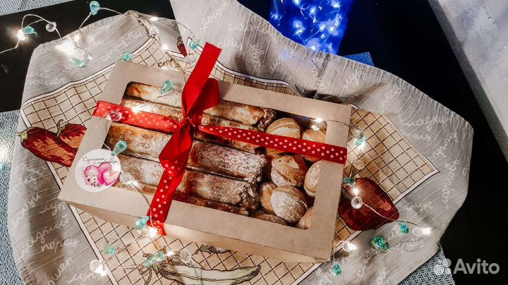 Вафельные трубочки и орешки