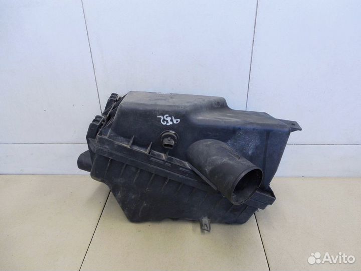Корпус воздушного фильтра Avensis I 1997-2003
