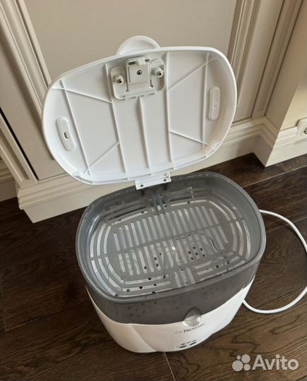 Стерилизатор для бутылочек электрический