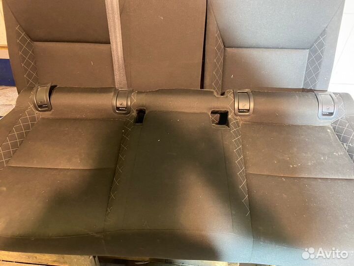 Skoda Octavia Задний диван