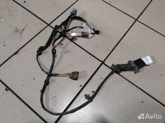 Проводка задней левой двери Geely Emgrand EC7