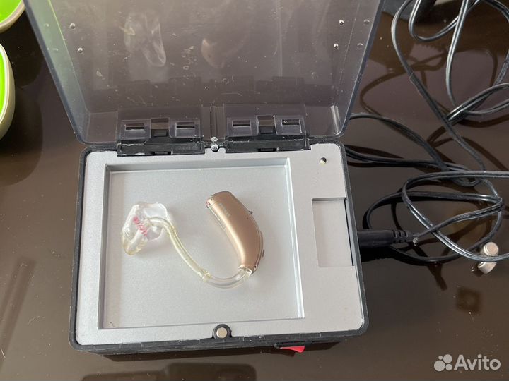 Слуховой аппарат новый