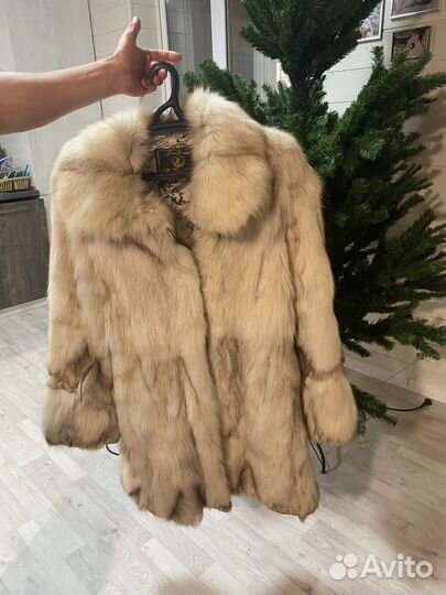 Шуба натуральная лиса 42-46