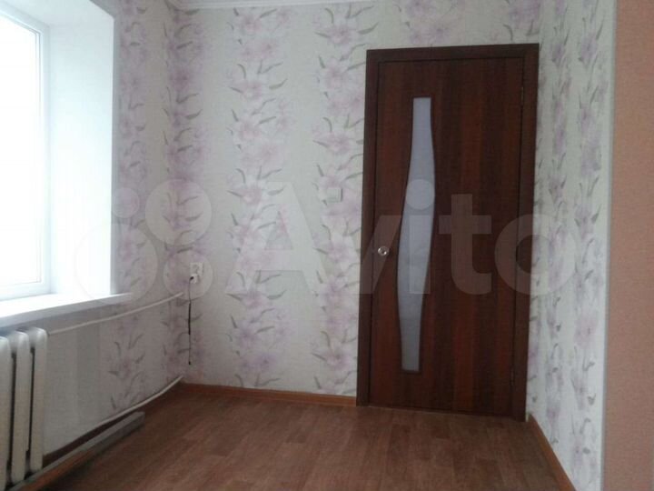 2-к. квартира, 33 м², 3/3 эт.