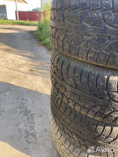 Hankook RoadHandler 235/60 R18