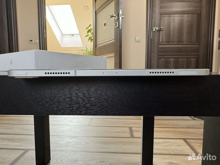 iPad pro 12.9 2022 2tb wi-fi + cellular