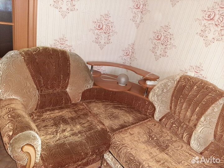 Диван спальный бу с креслом