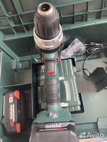 Дрель-шуруповерт Metabo BS 18 L 18В 2Ач 2АКБ+зу