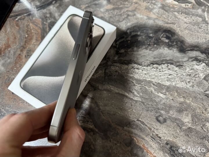 iPhone 15 Pro, 256 ГБ