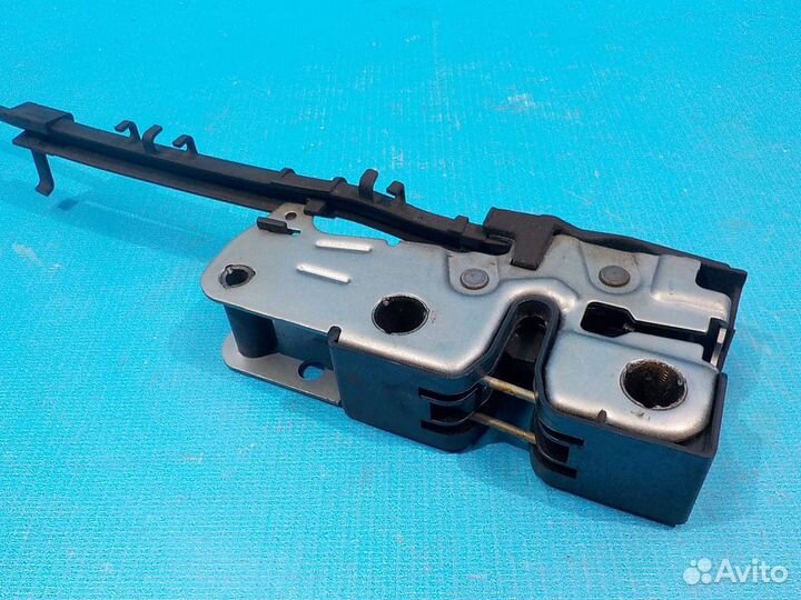 Замок капота volkswagen Passat B6 2005-2009