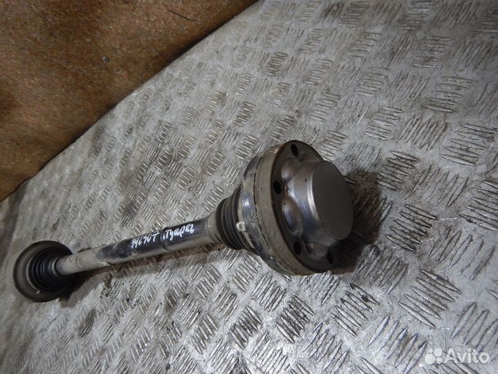 Полуось (привод в сборе) задняя левая, Volkswagen