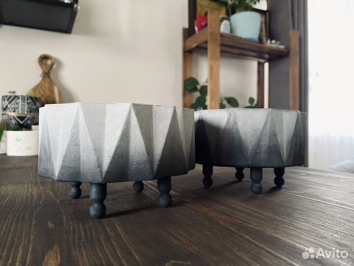 Кашпо для цветов из бетона