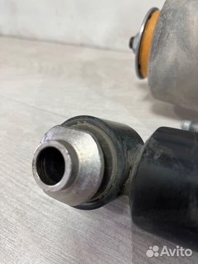 Комплект стоек задний Bmw X5 Xdrive35I E70 N55B30A