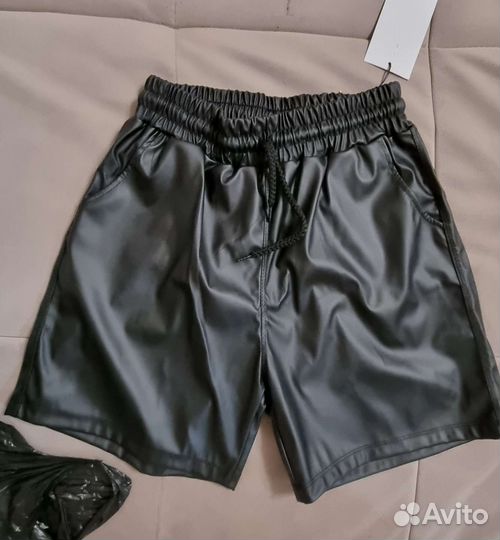 Кожаные шорты
