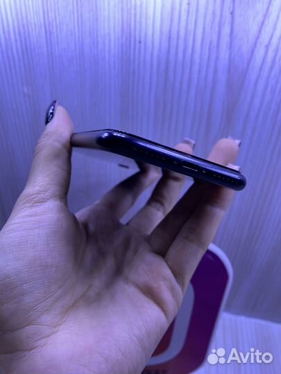 iPhone SE (2020), 128 ГБ