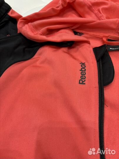 Спортивный костюм Reebok