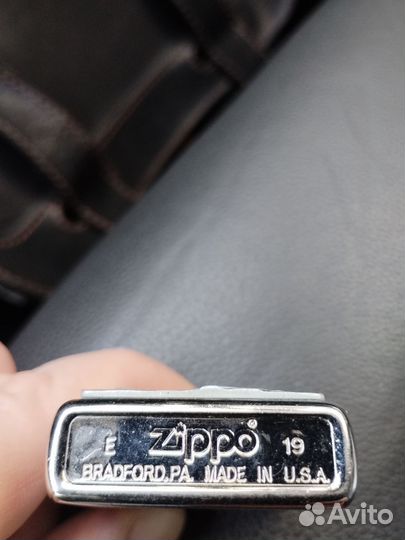Продаю зажигалку Zippo made in USA