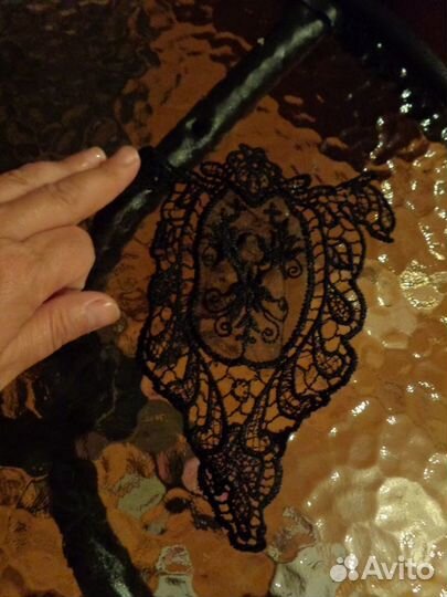 Кружевные аппликации черные и белые