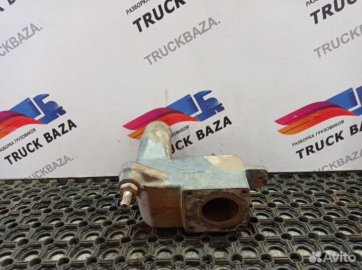 Коллектор водяной Renault Magnum