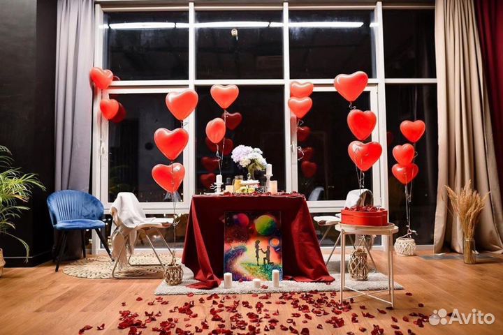 Ужин и свидание в студии с панорамными окнами