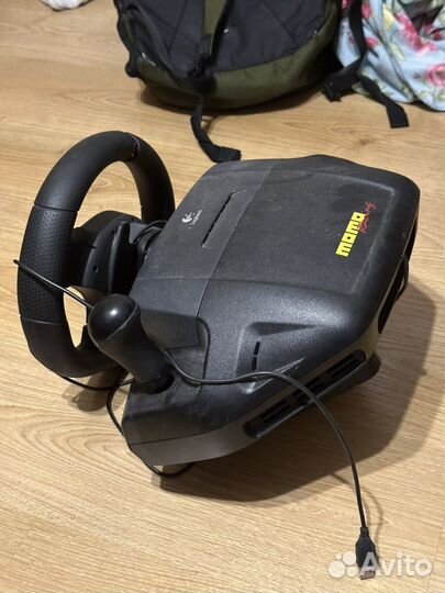 Руль logitech momo racing