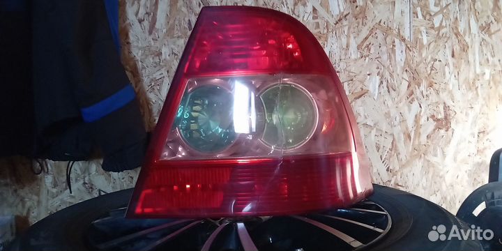 Фонарь задний