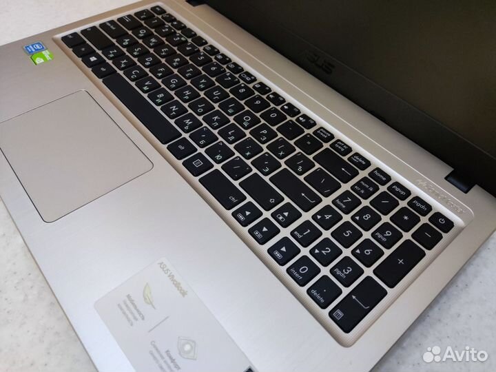 Новый 4х ядерный ноутбук asus intel/DDR4/GForse