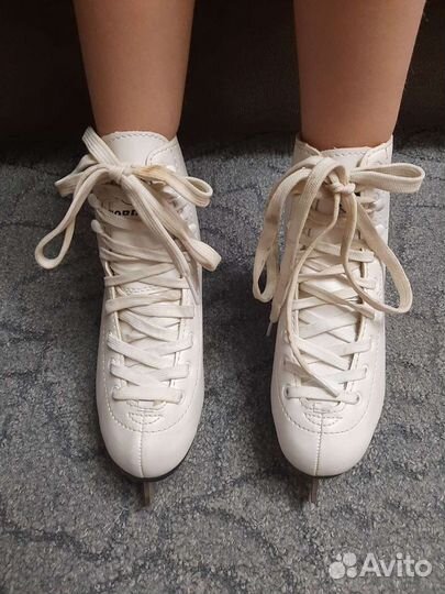 Коньки детские фигурные