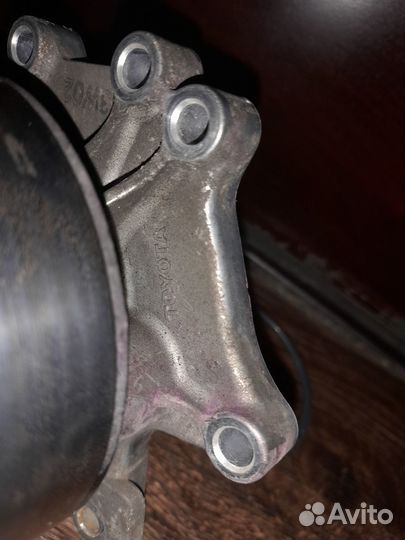 Помпа для тайота авенсис 1,8 мех. Т250