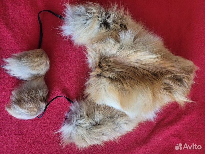 Меховые шапки лиса и песец
