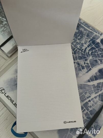 Ежедневники Lexus