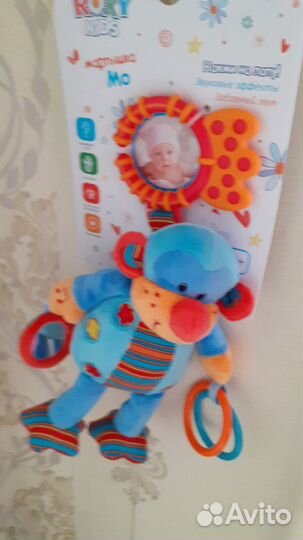 Подвеска игрушка развивающая